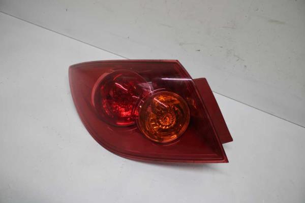 FEU ARRIERE DROIT MAZDA - Vue 1